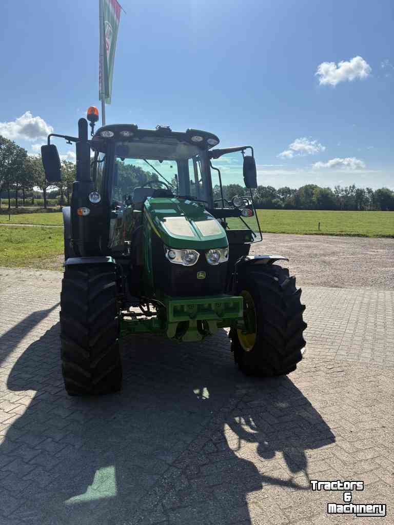 Tractor John Deere 6100M