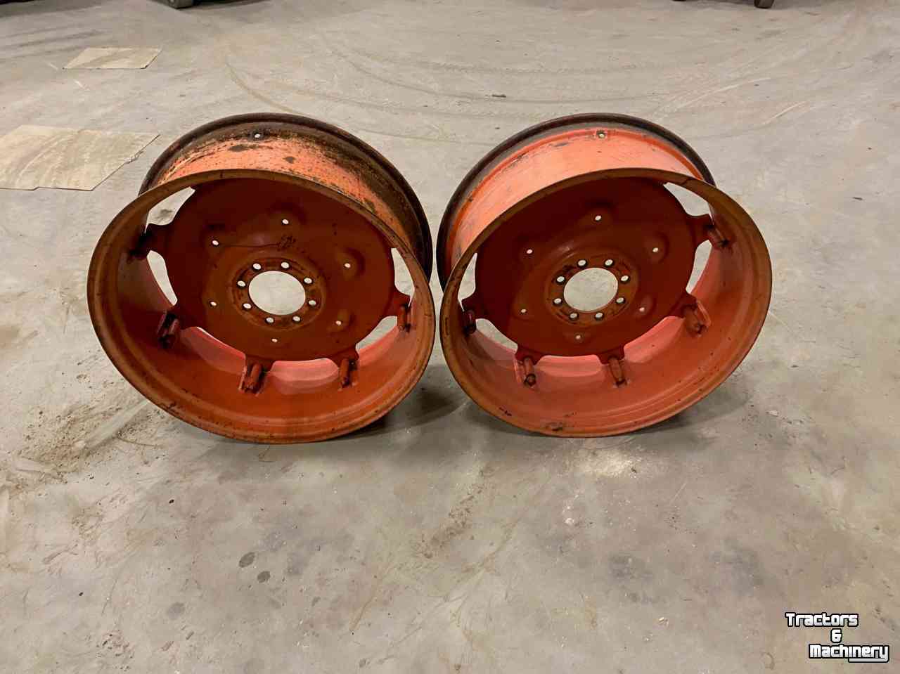Wheels, Tyres, Rims & Dual spacers Deutz 14x34