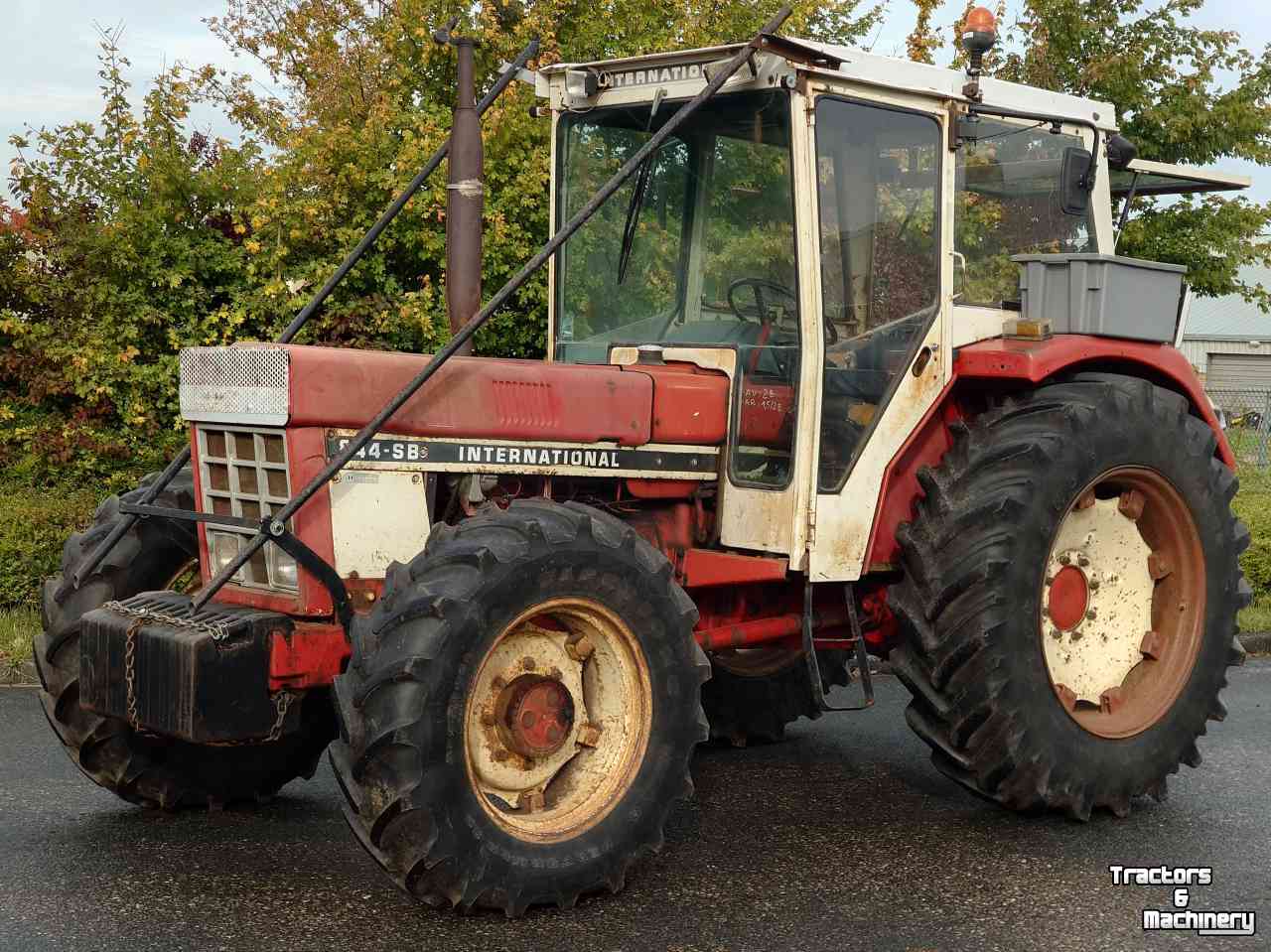 Tractor International 844 SB