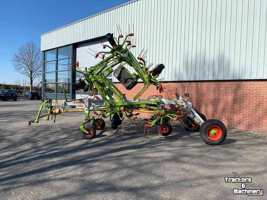 Tedder Claas Volto 1320 T Schudder