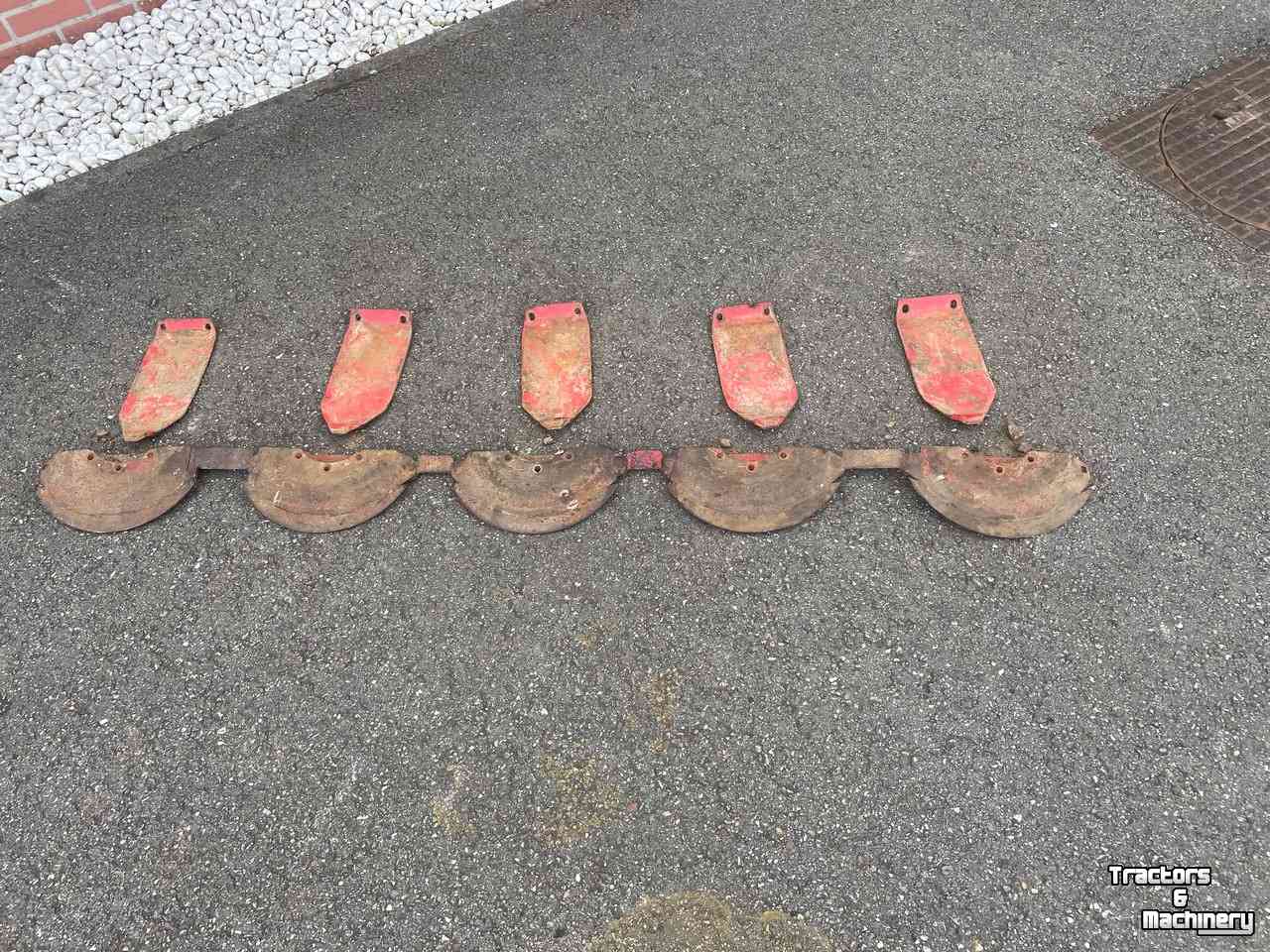 Mower Lely slijtdelen / schotels /  glijsloffen / slijtplaten Lely