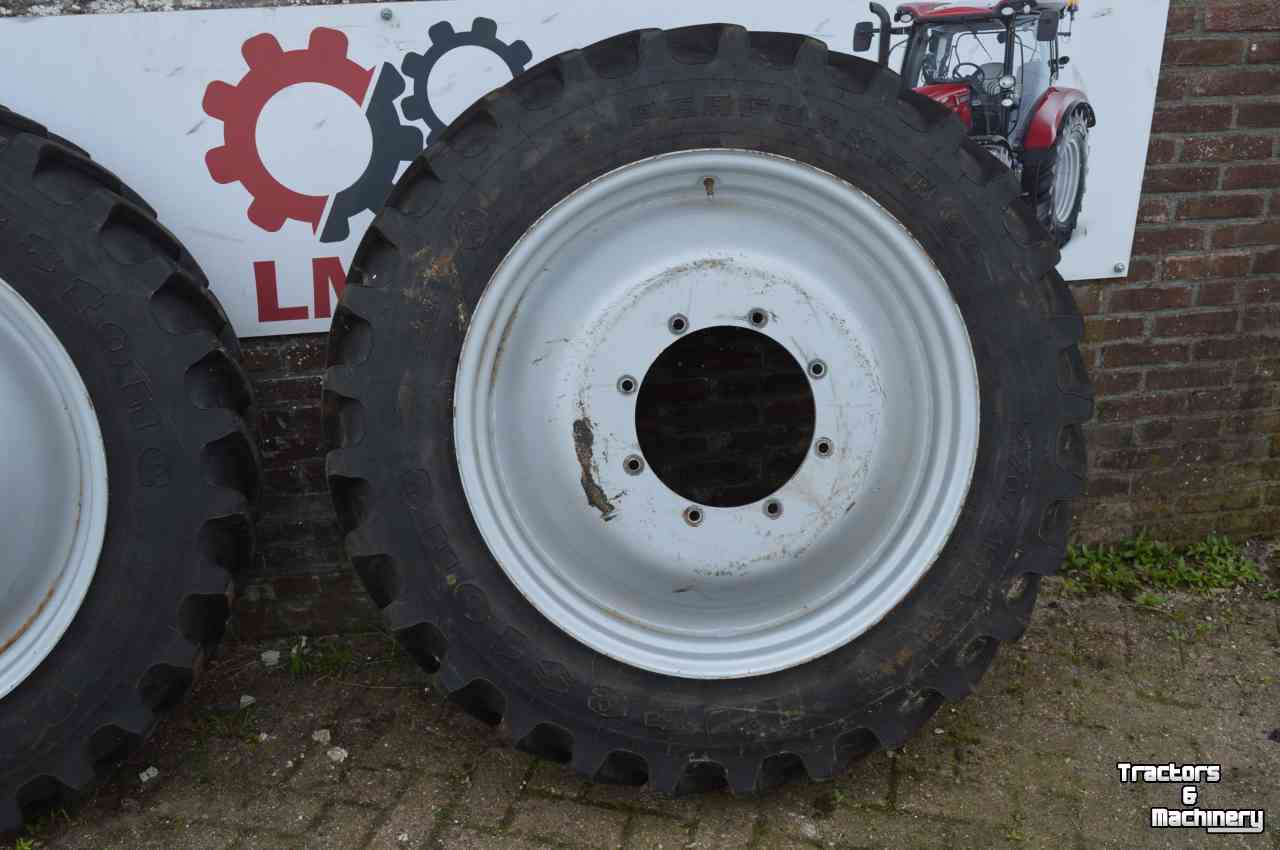 Wheels, Tyres, Rims & Dual spacers Firestone 270/95r32