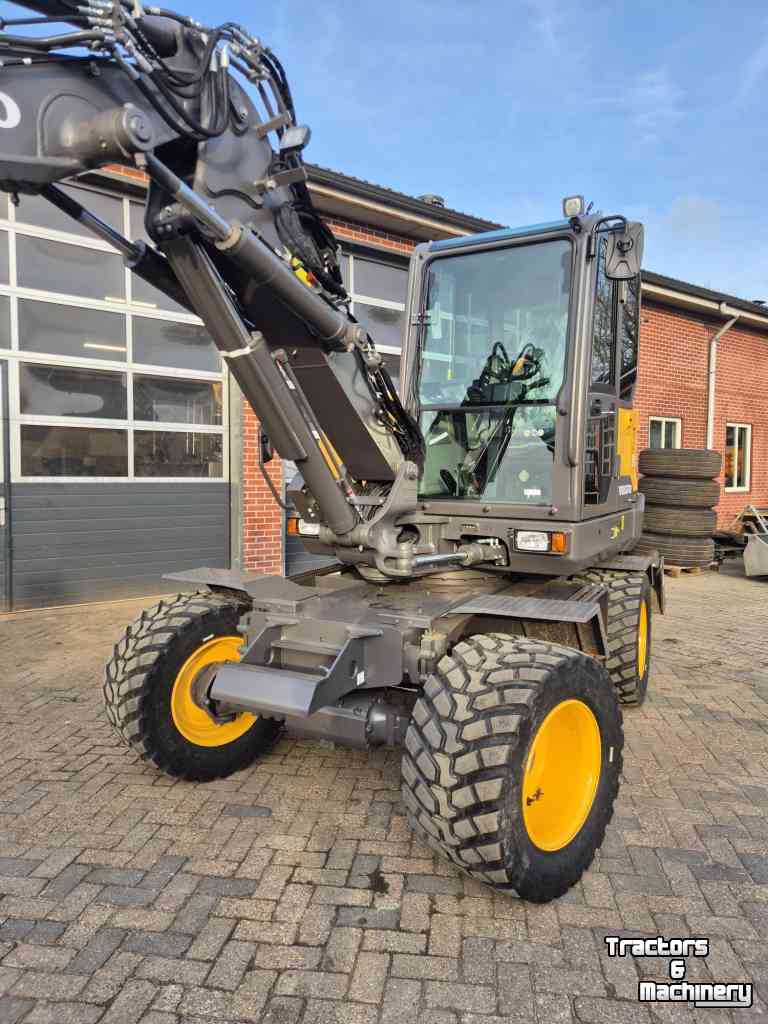 Excavator mobile Volvo EW60E
