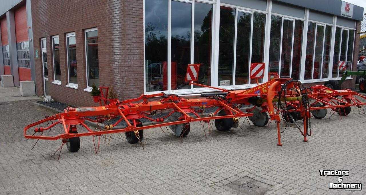 Tedder Niemeyer HR 905 DH Schudder