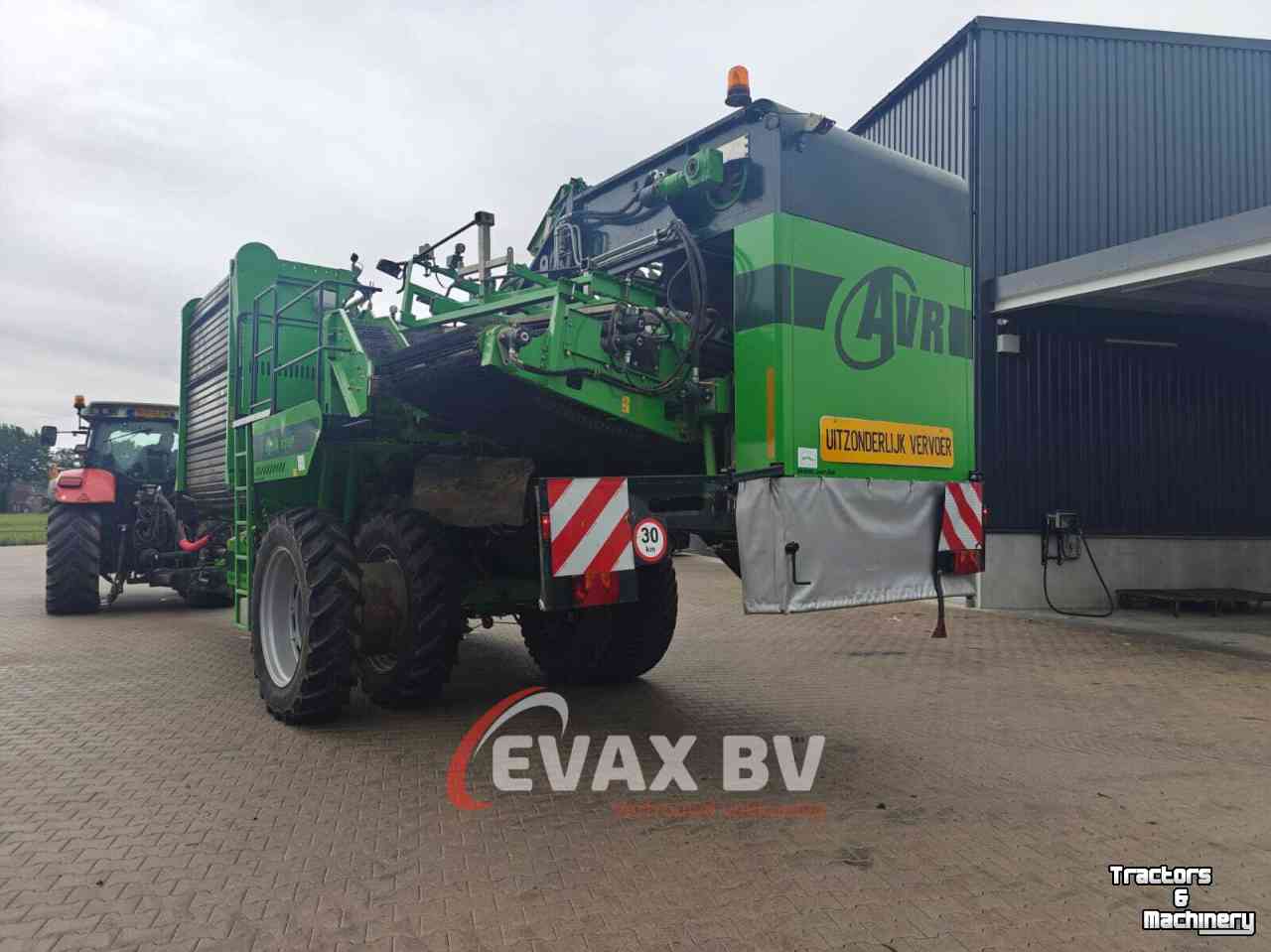 Potato harvester AVR Spirit 9200