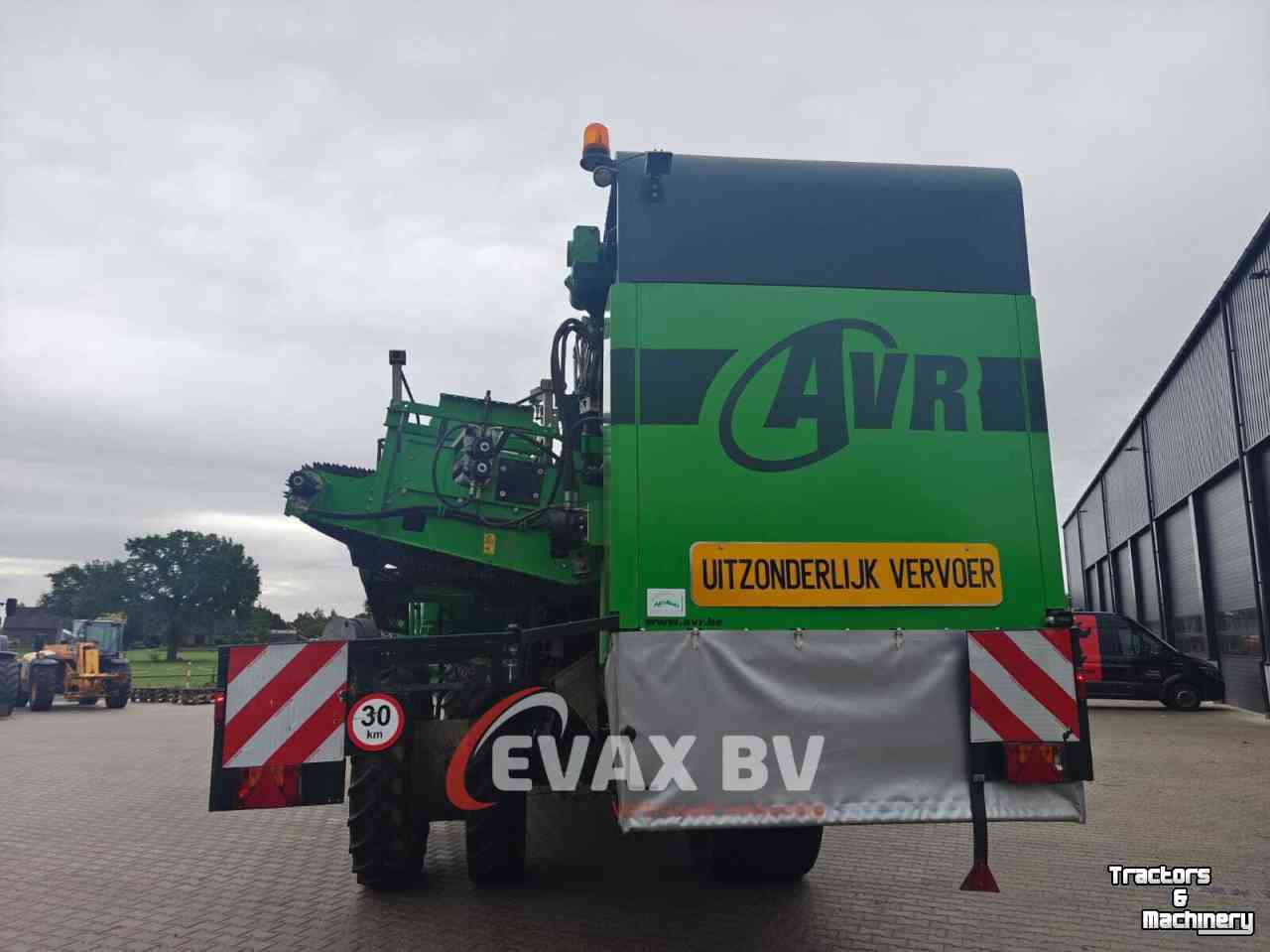 Potato harvester AVR Spirit 9200