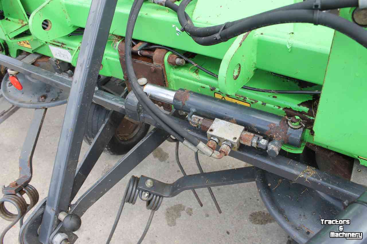 Tedder Deutz-Fahr Condimaster 9021 cirkelschudder 8-elements schudder