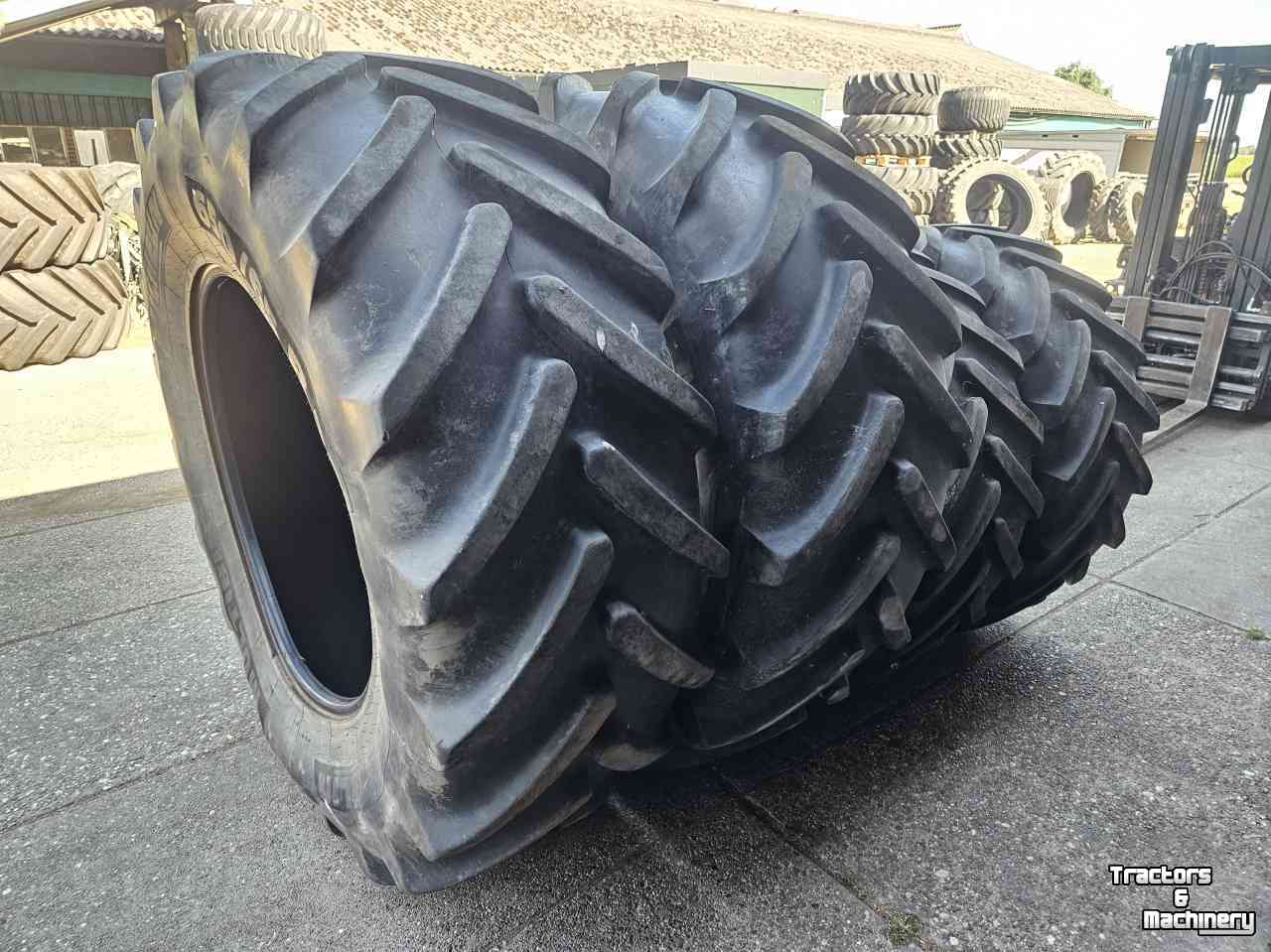 Wheels, Tyres, Rims & Dual spacers Michelin Michelin 650/65R38 en 540/65R28 Multibib