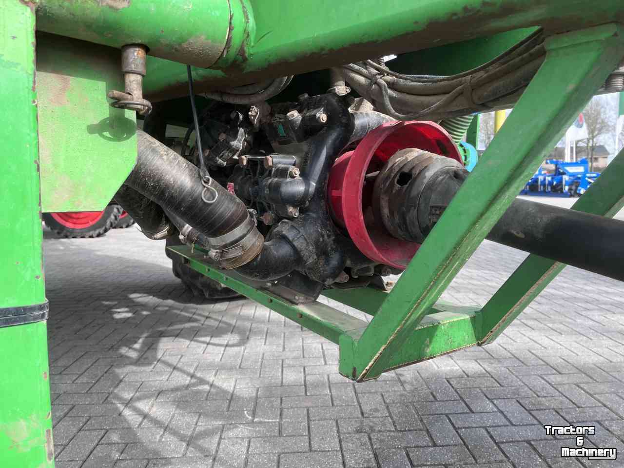 Fieldsprayer pull-type CHD F5246