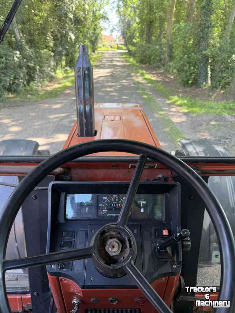 Tractor New Holland 110-90
