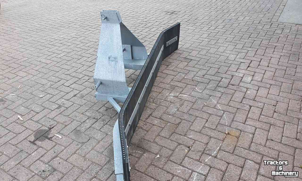 Rubber yard scraper  Rubberschuif / Modderschuif / Erfschuif / Mestschuif / Sneeuwschuif