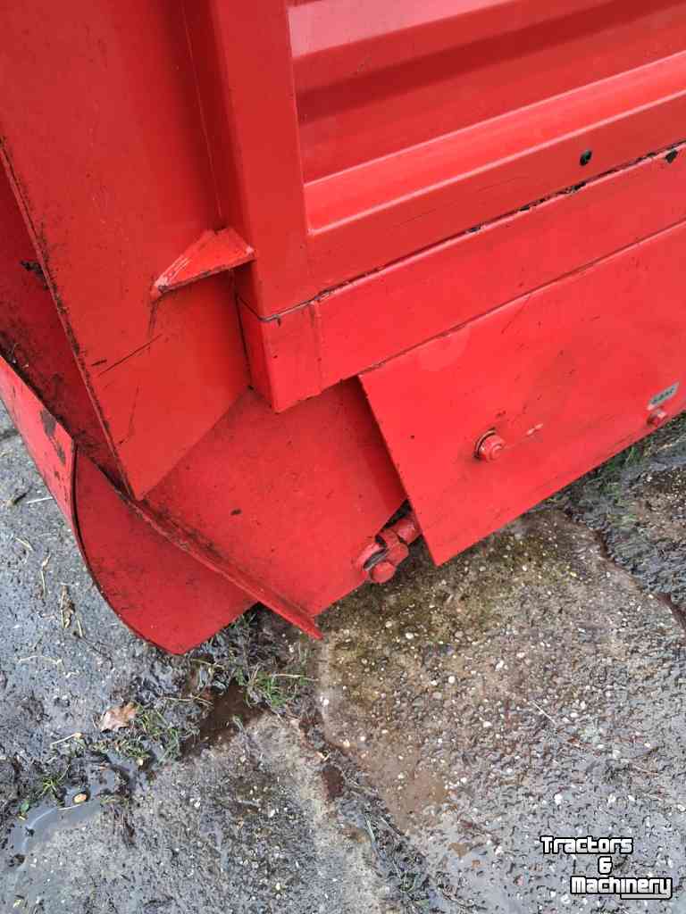 Silage-block distribution wagon  Amigo 20S