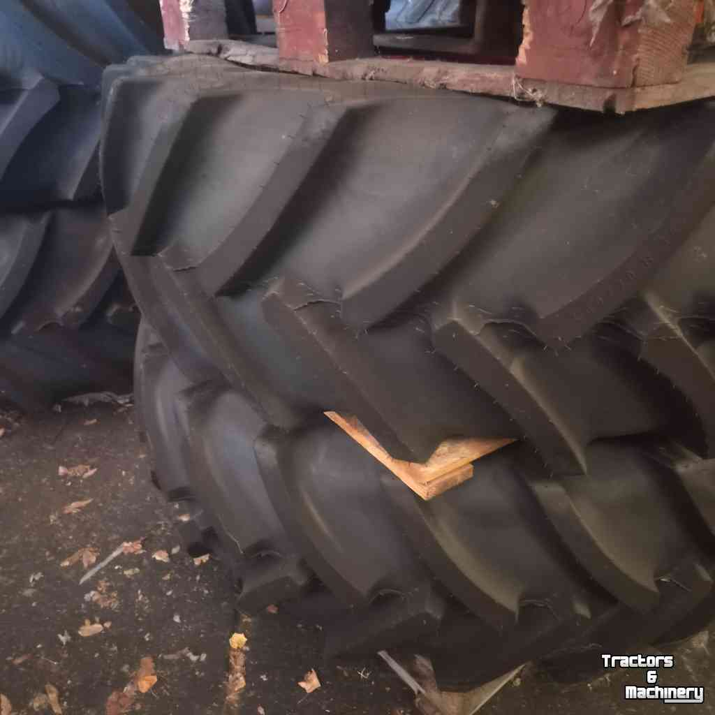 Wheels, Tyres, Rims & Dual spacers Mitas 380/70R24 + 480/70R34