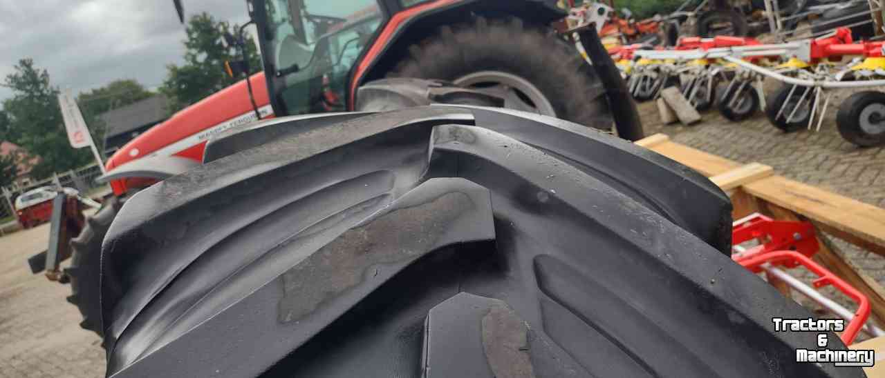 Wheels, Tyres, Rims & Dual spacers Pirelli 14.9R24