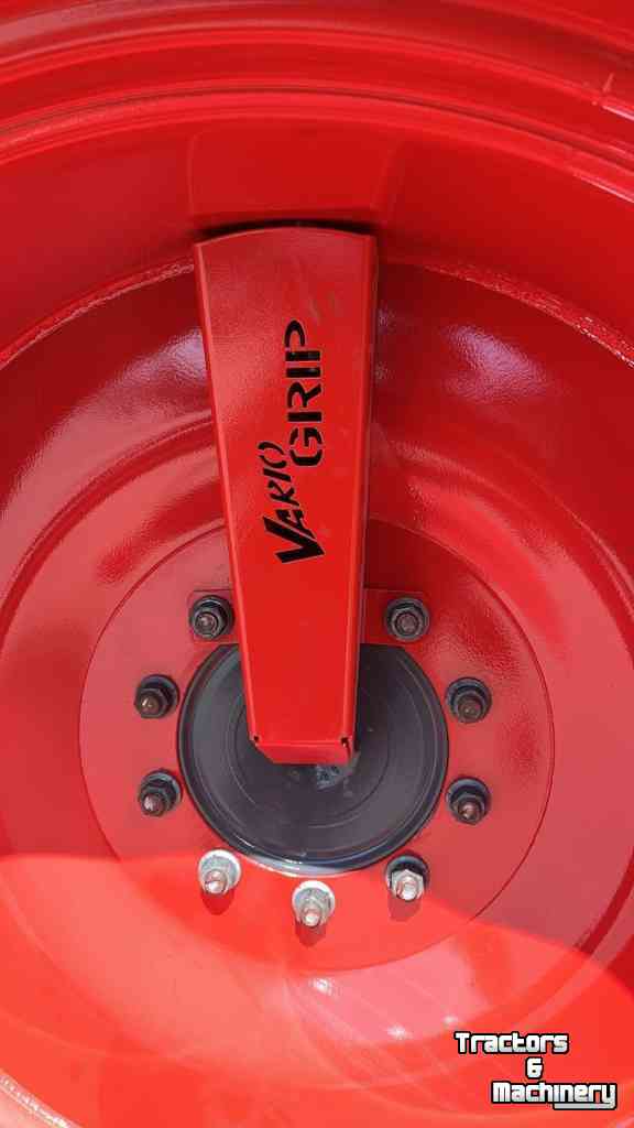 Wheels, Tyres, Rims & Dual spacers Michelin 600/70R30 en 800/70R38. Michelin Axiobib 2. Passend op Fendt 700 serie