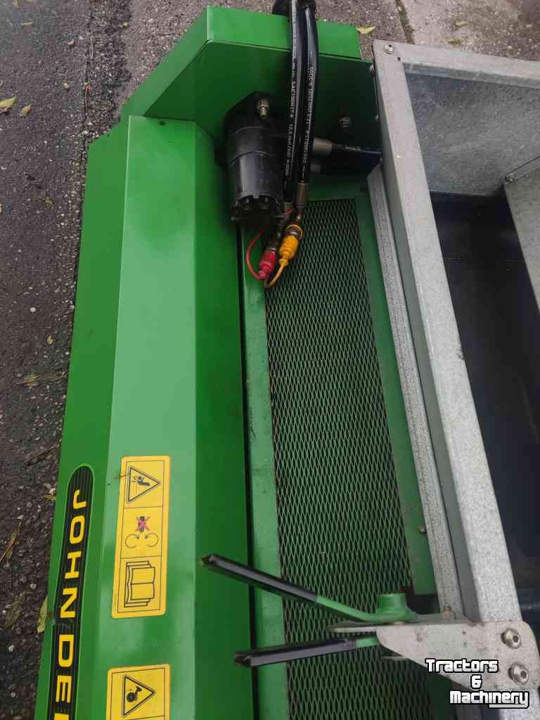 Other lawn and garden equipment and accessories John Deere TD 100