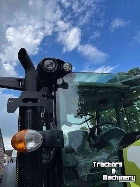 Tractor Claas Arion 440-4 QS