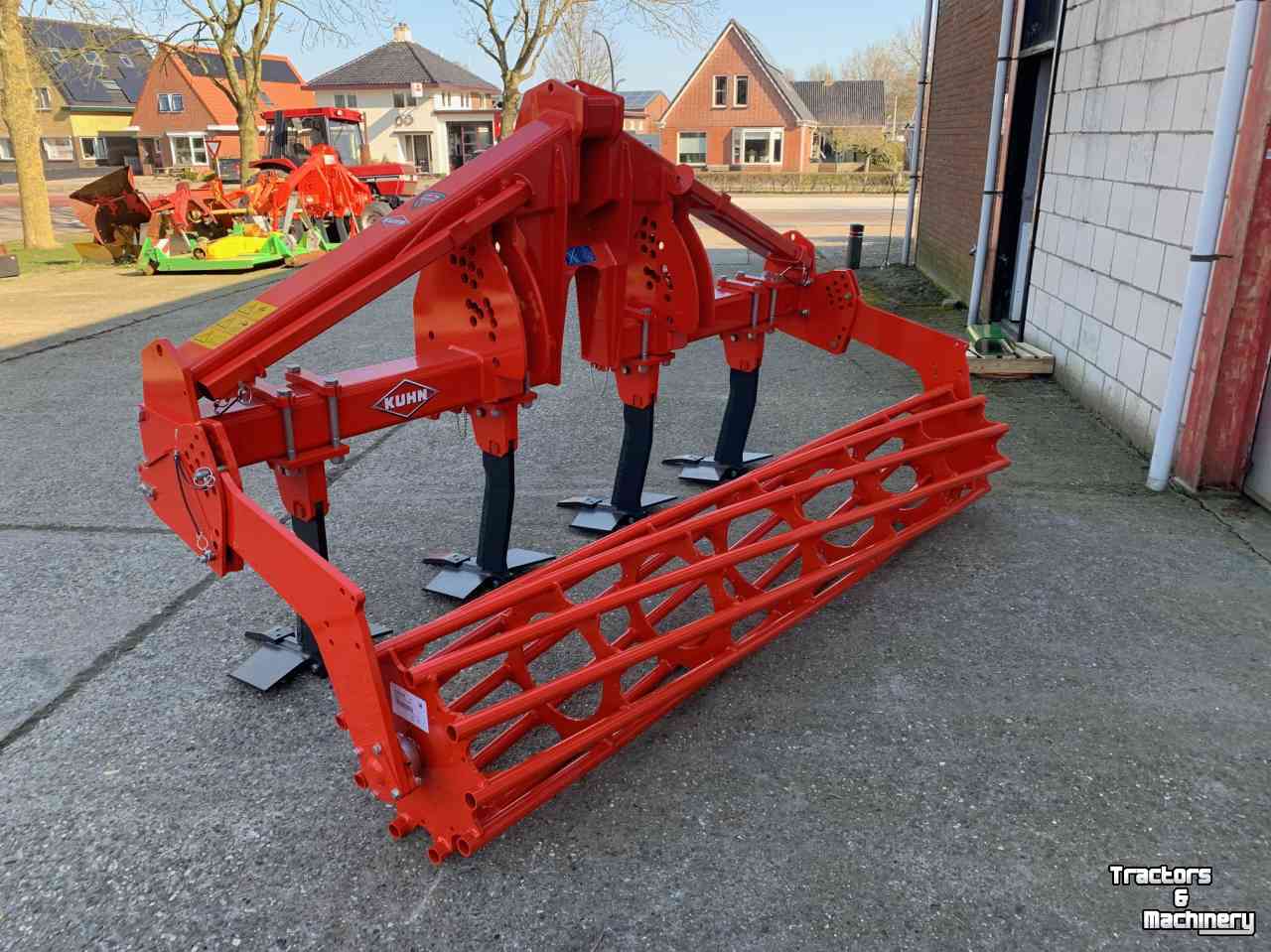 Deep subsoiler Kuhn DC 301