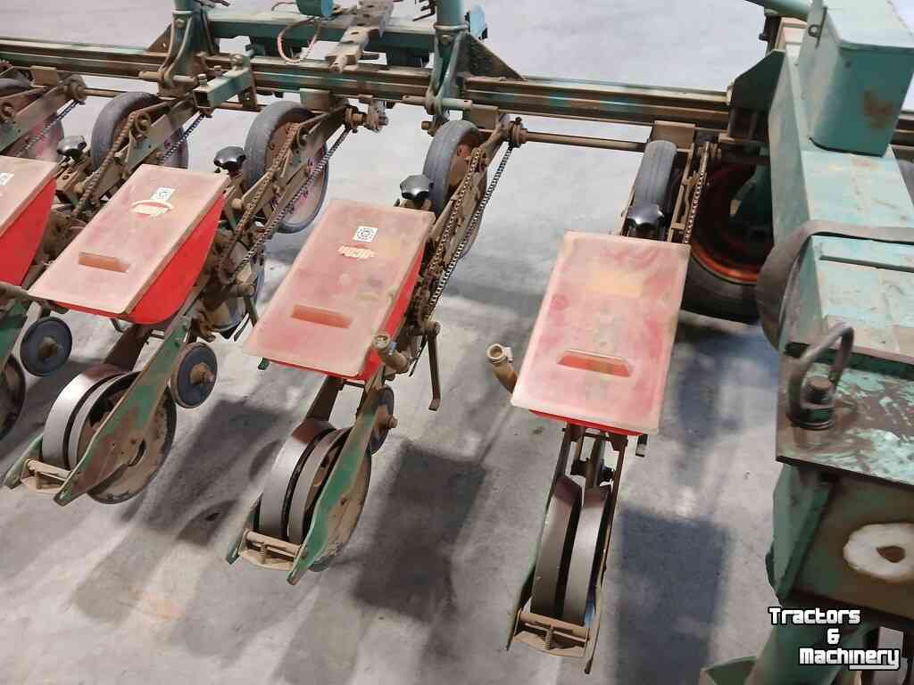 Vegetable- / Precision-seed drill Vicon 12 rijer