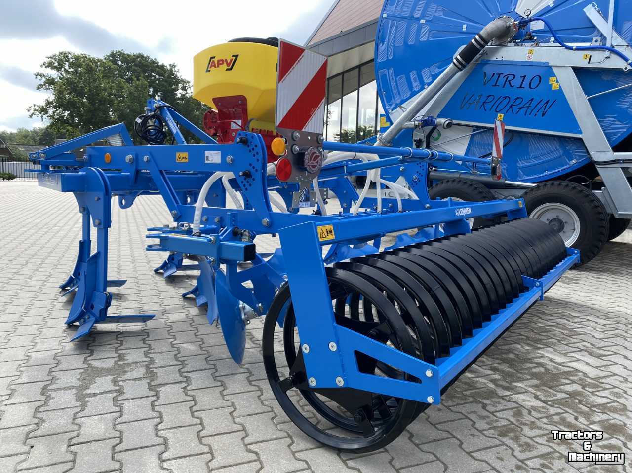 Cultivator Lemken Kristall 9/300 vleugelschaar / Lemken Smaragd
