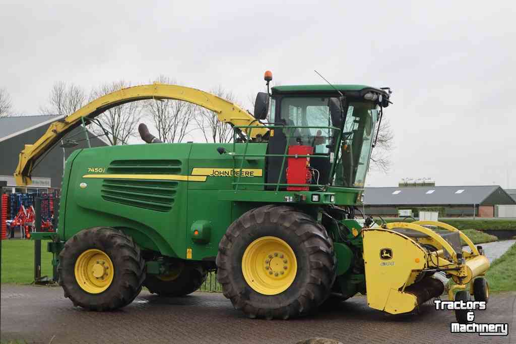 Forage-harvester John Deere 7450