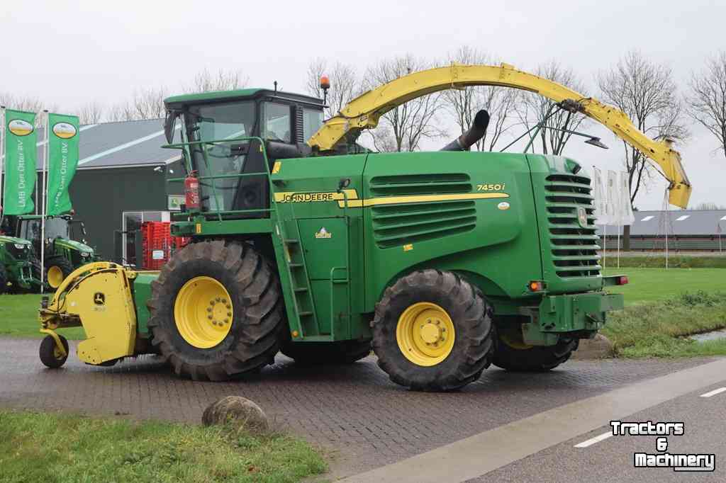 Forage-harvester John Deere 7450