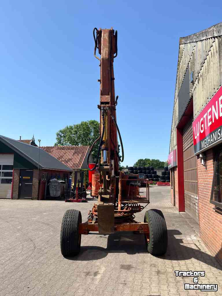 Excavator mobile  Landbouwkraan, getrokken kraan, diversen.