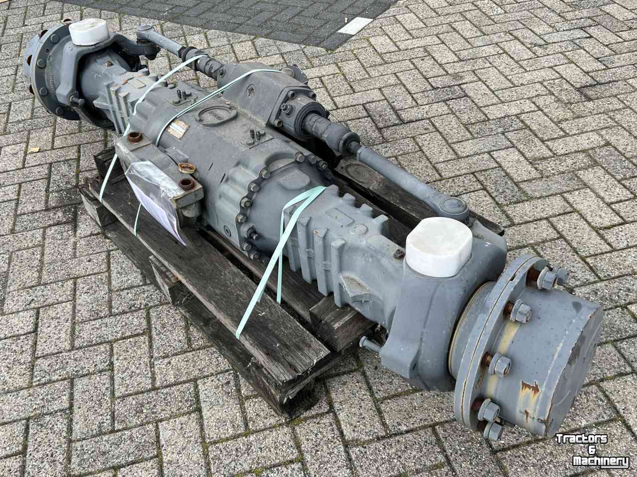 Diverse new spare-parts New Holland DANA SPICER