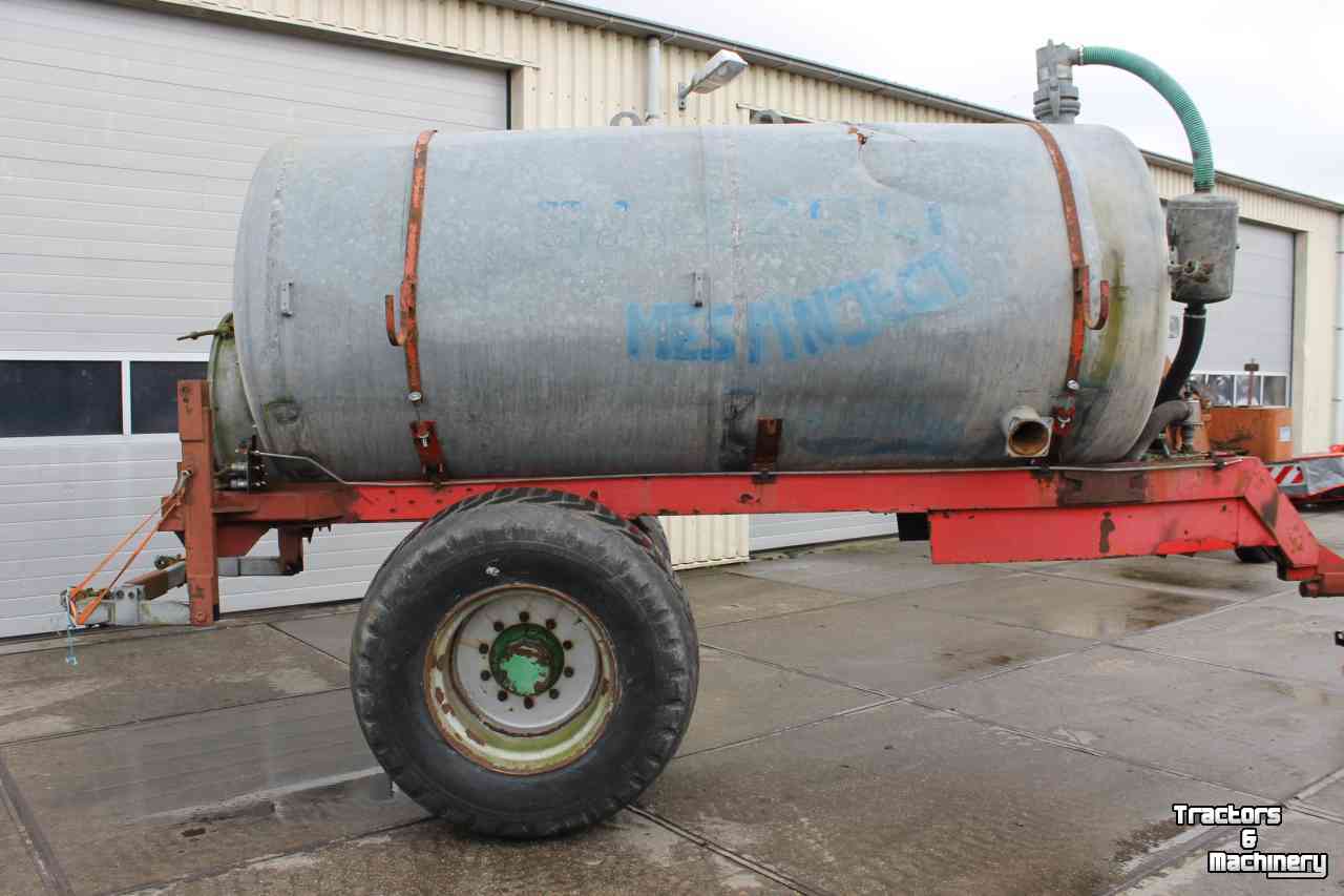 Water bowsers Beco MT6800 liter enkelas mesttank giertank vacuumtank waterwagen