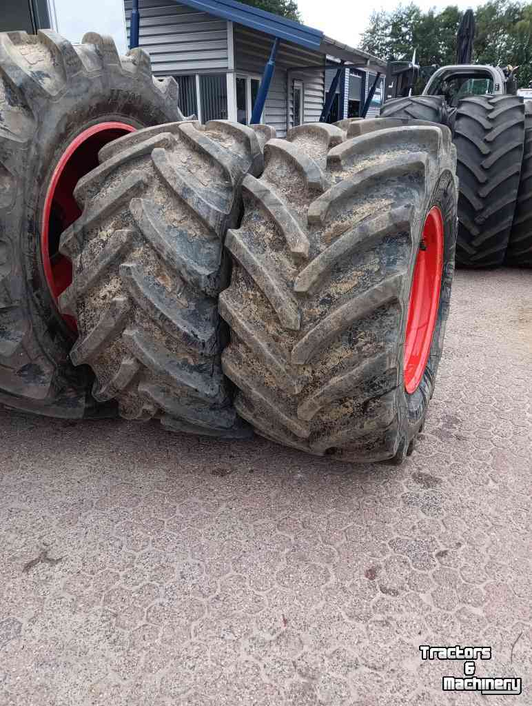 Wheels, Tyres, Rims & Dual spacers BKT 900/50R42 710/55R30