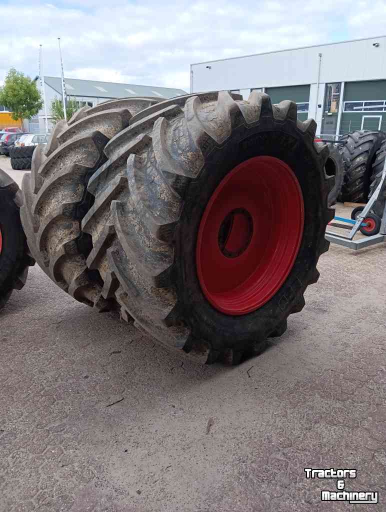 Wheels, Tyres, Rims & Dual spacers BKT 900/50R42 710/55R30