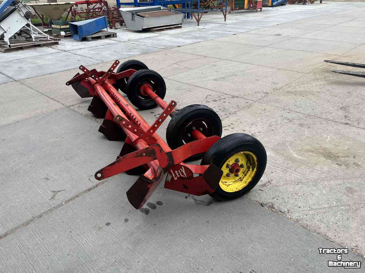 Ridging Hiller Lely Dual plus wielstel en 2 aanaardkappen