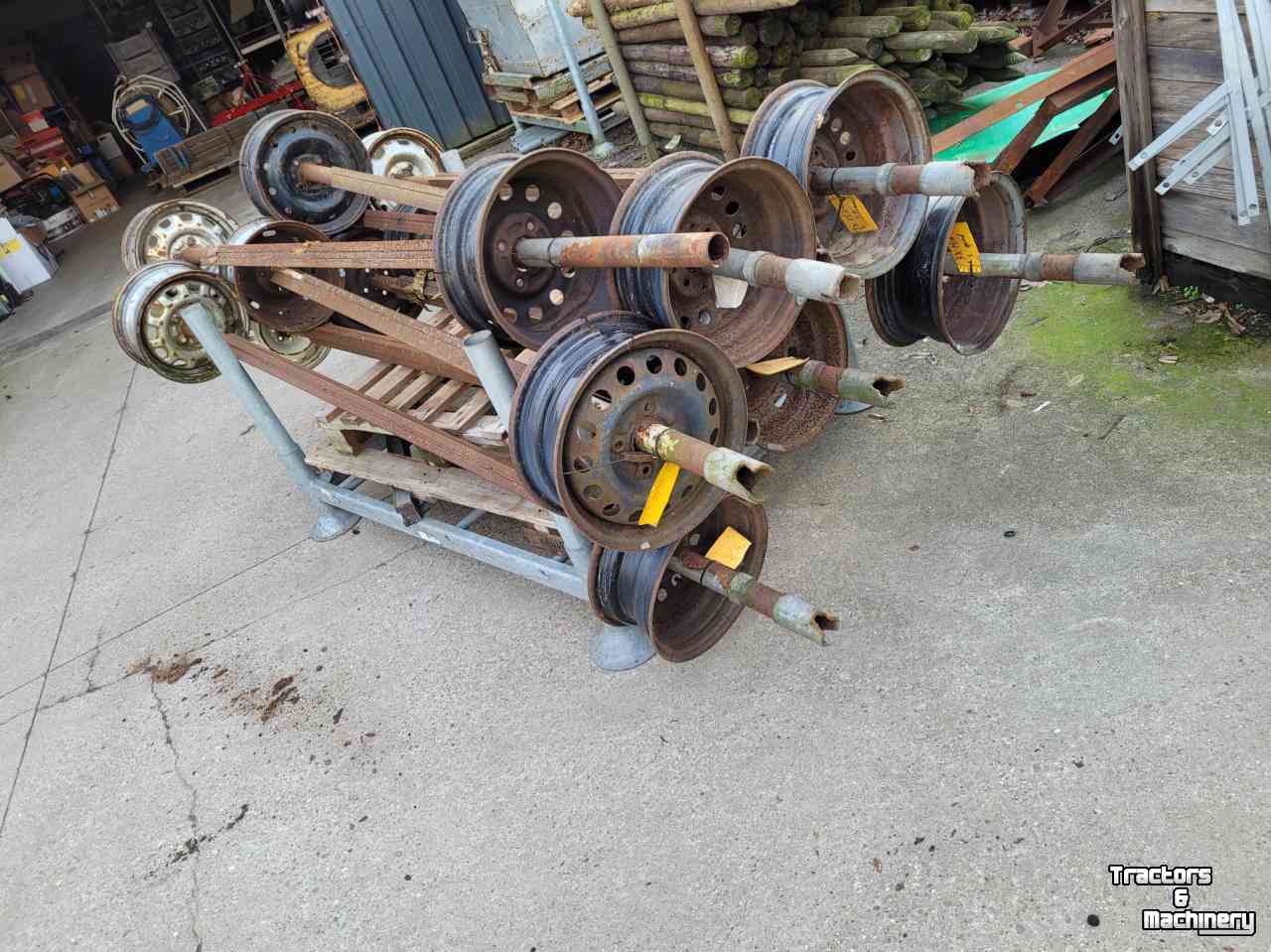 Other horticulture equipment and accessories  Plastic oproller