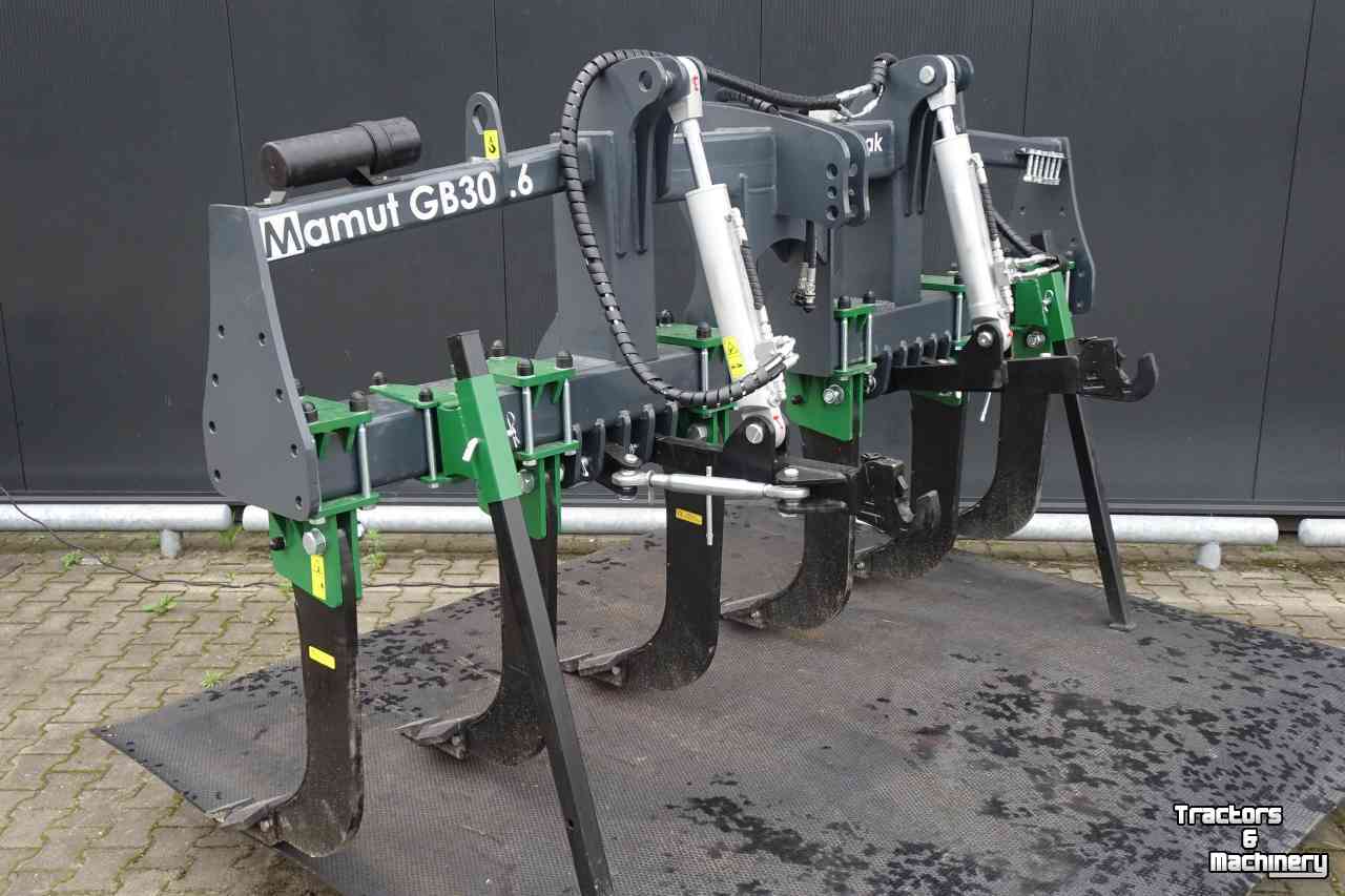 Deep subsoiler Hofstede MAMUT GB Diepwoeler woelpoot voorzet diep woeler 4 / 6 / of 8 woelpoten
