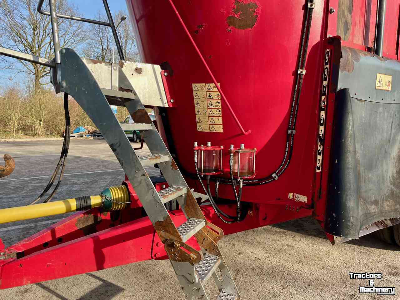 Vertical feed mixer Peecon Airmix Voermengwagen 20 m³