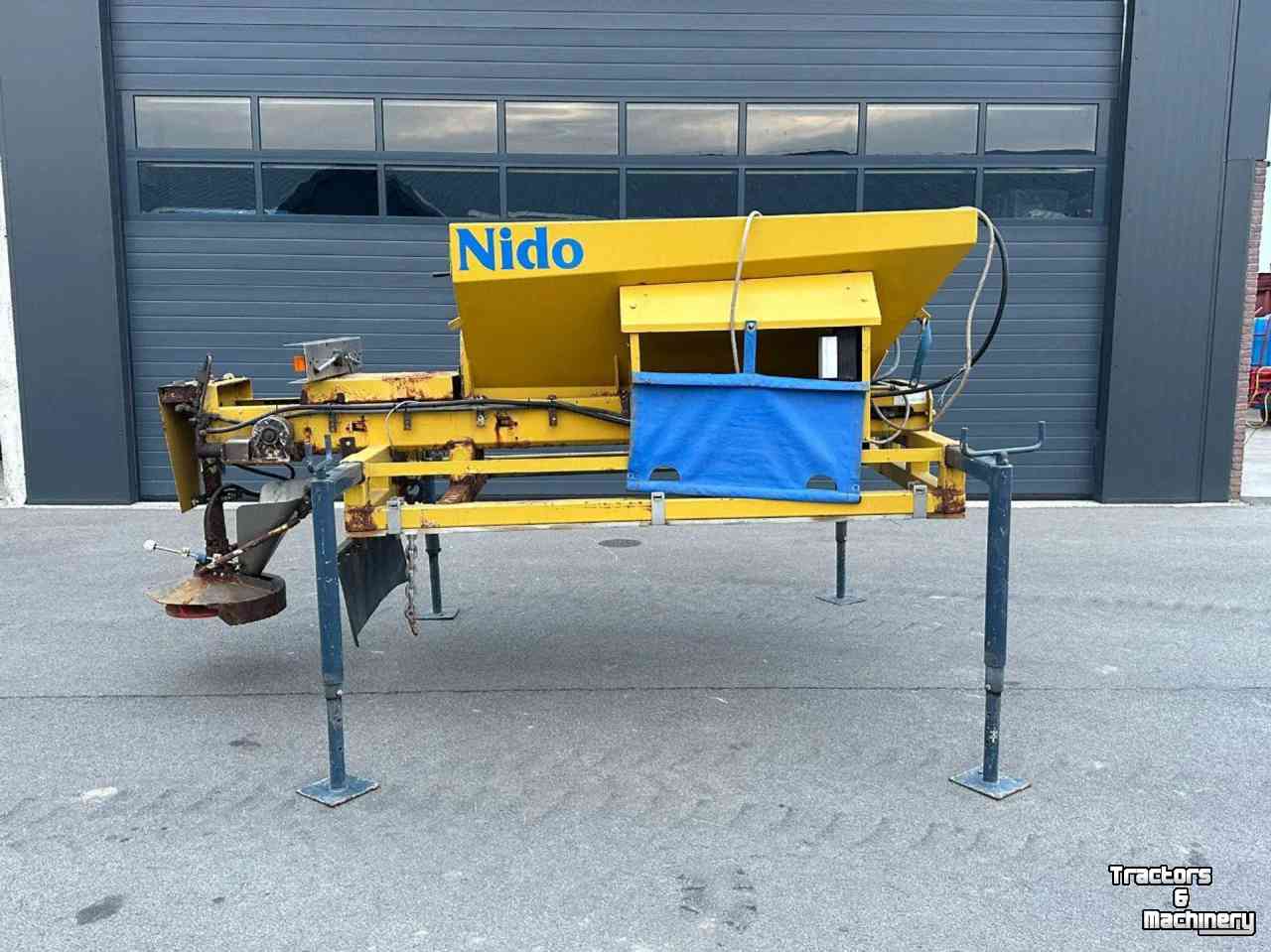 Snow Removal Equipment Nido Zoutstrooier