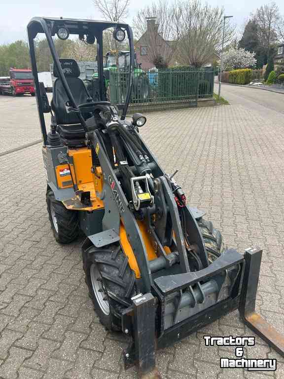 Wheelloader Giant D254SW
