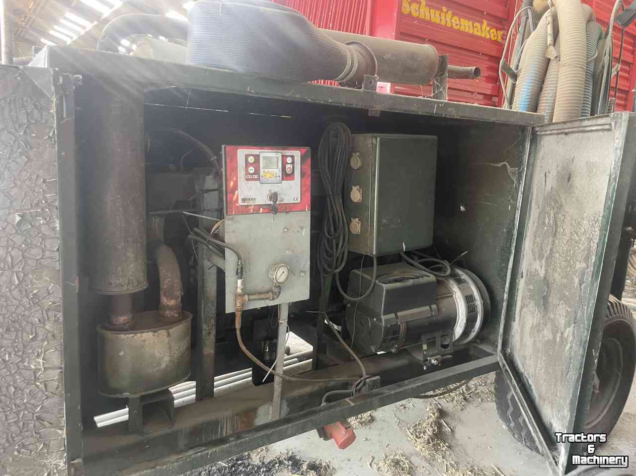Irrigation spray lines  Zelfbouw dompelpomp met 3 waaierpomp