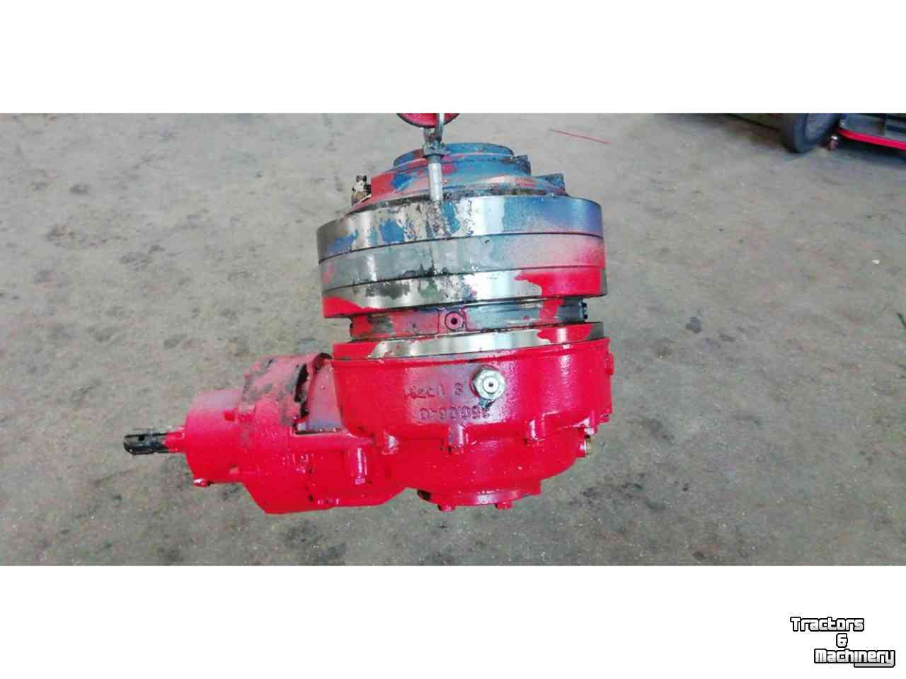Diverse used spare-parts Peecon Tandwielkast