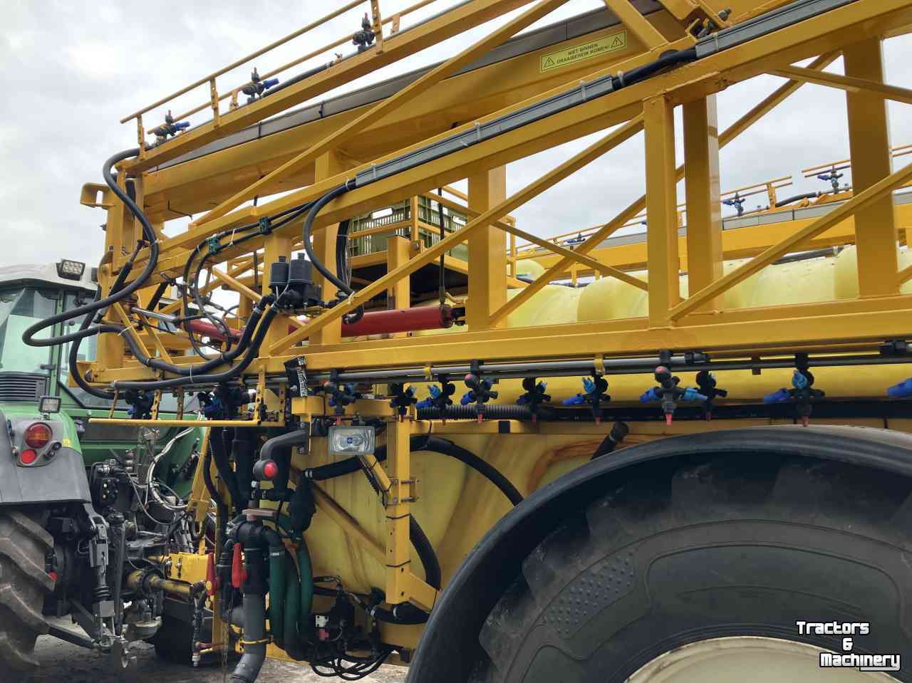 Fieldsprayer pull-type Dubex Mentor 39m