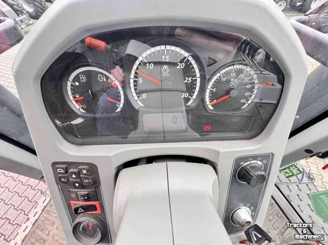 Tractor Valtra T174 Active