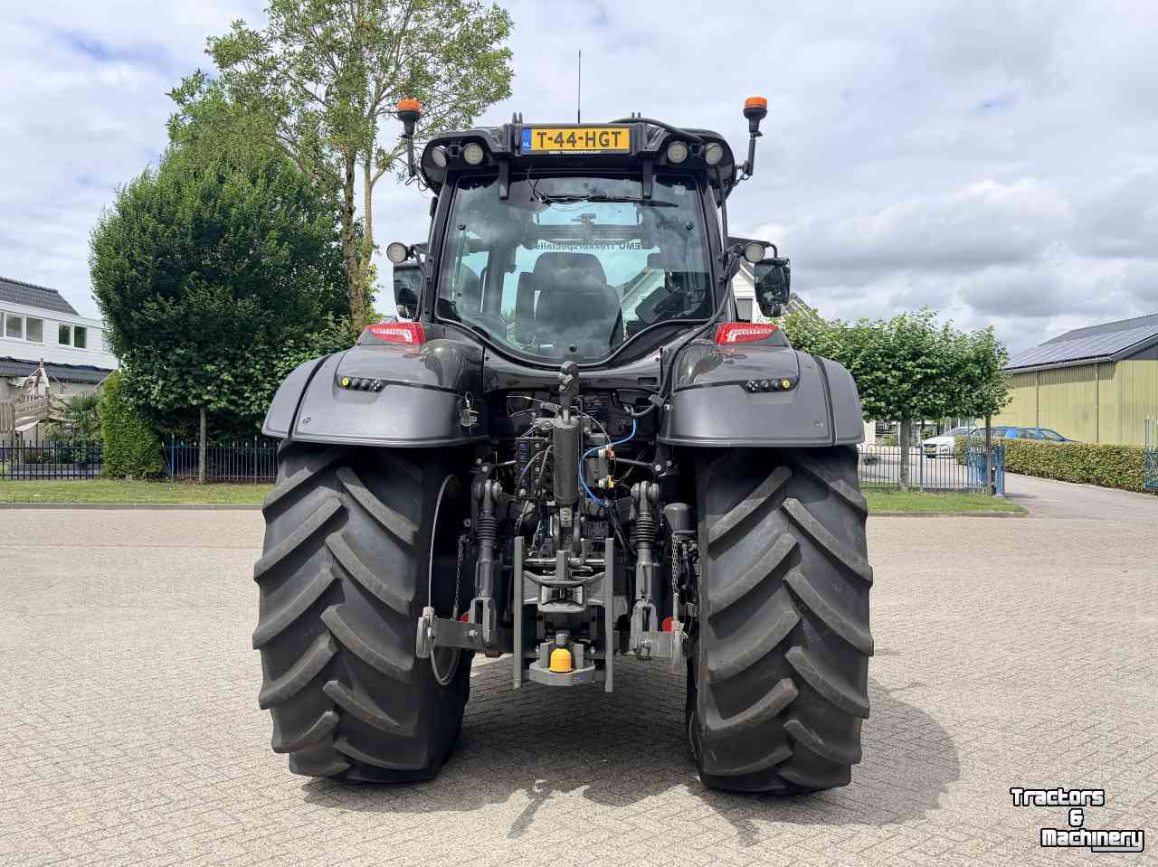 Tractor Valtra T235 Direct Smart Touch