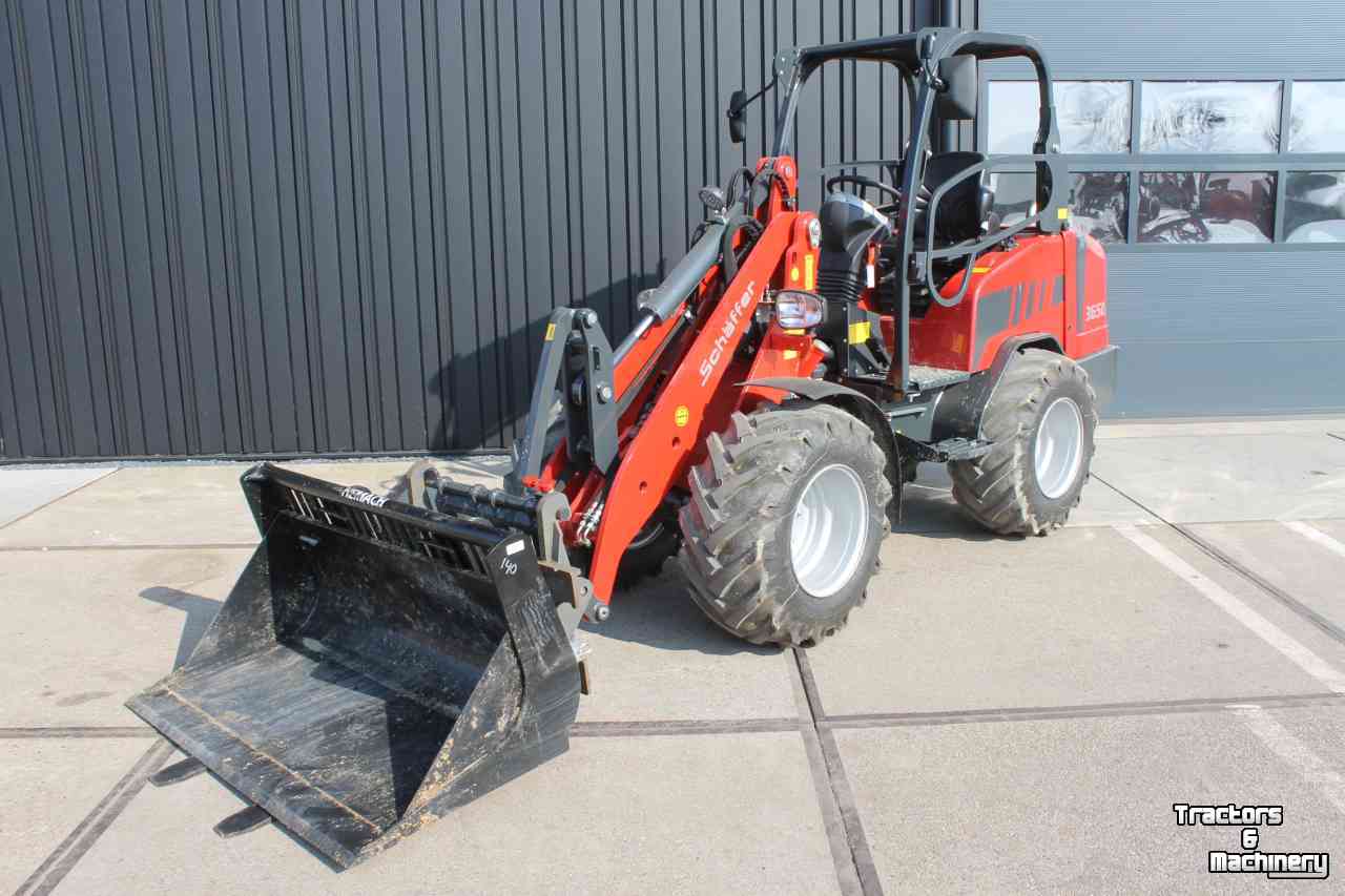 Wheelloader Schäffer 3650 minishovel DEMO shovel wiellader rode agri-lijn landbouwshovel
