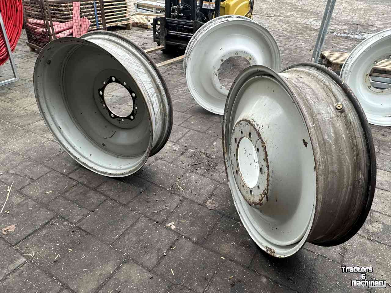 Wheels, Tyres, Rims & Dual spacers  38x10