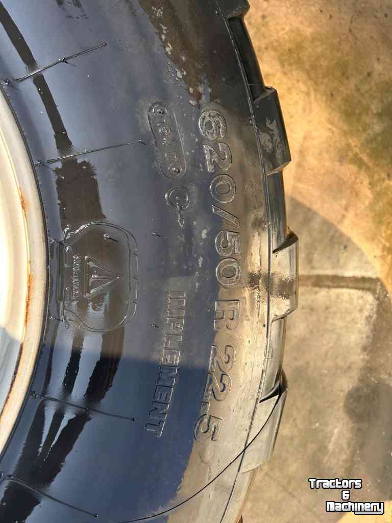 Wheels, Tyres, Rims & Dual spacers Vredestein 620/50R22.5 Flotation Pro 75%