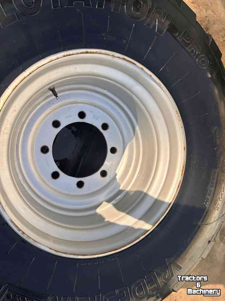 Wheels, Tyres, Rims & Dual spacers Vredestein 620/50R22.5 Flotation Pro 75%