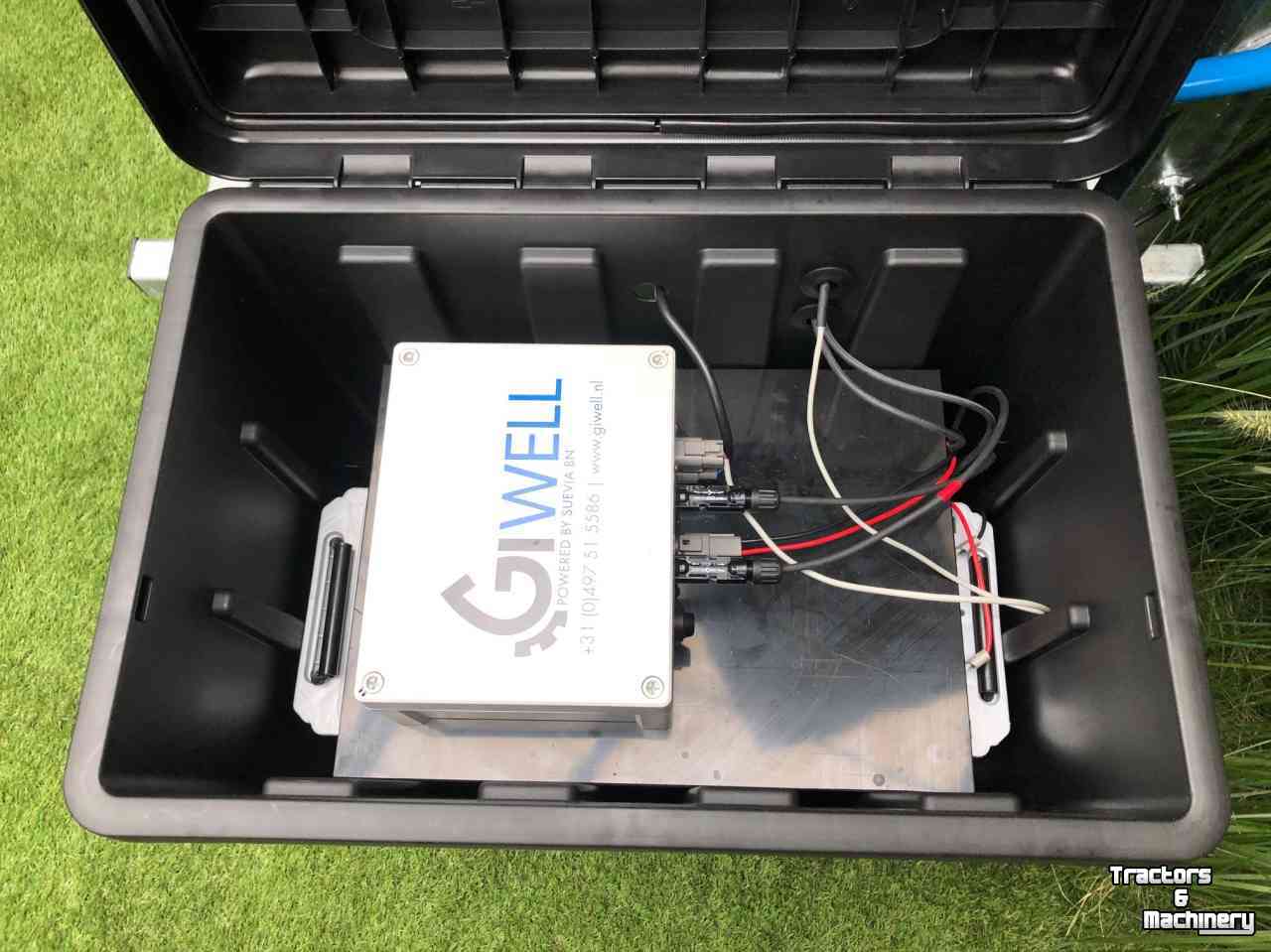 Water trough Solar Energy Suevia Suevia Solar weidedrinkbak 200 liter , met oppervlaktepomp