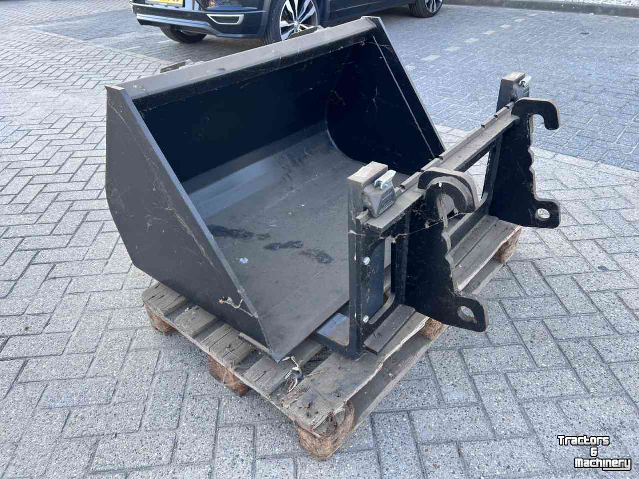 Pallet Forks Giant Grondbak 110 en palletvorken