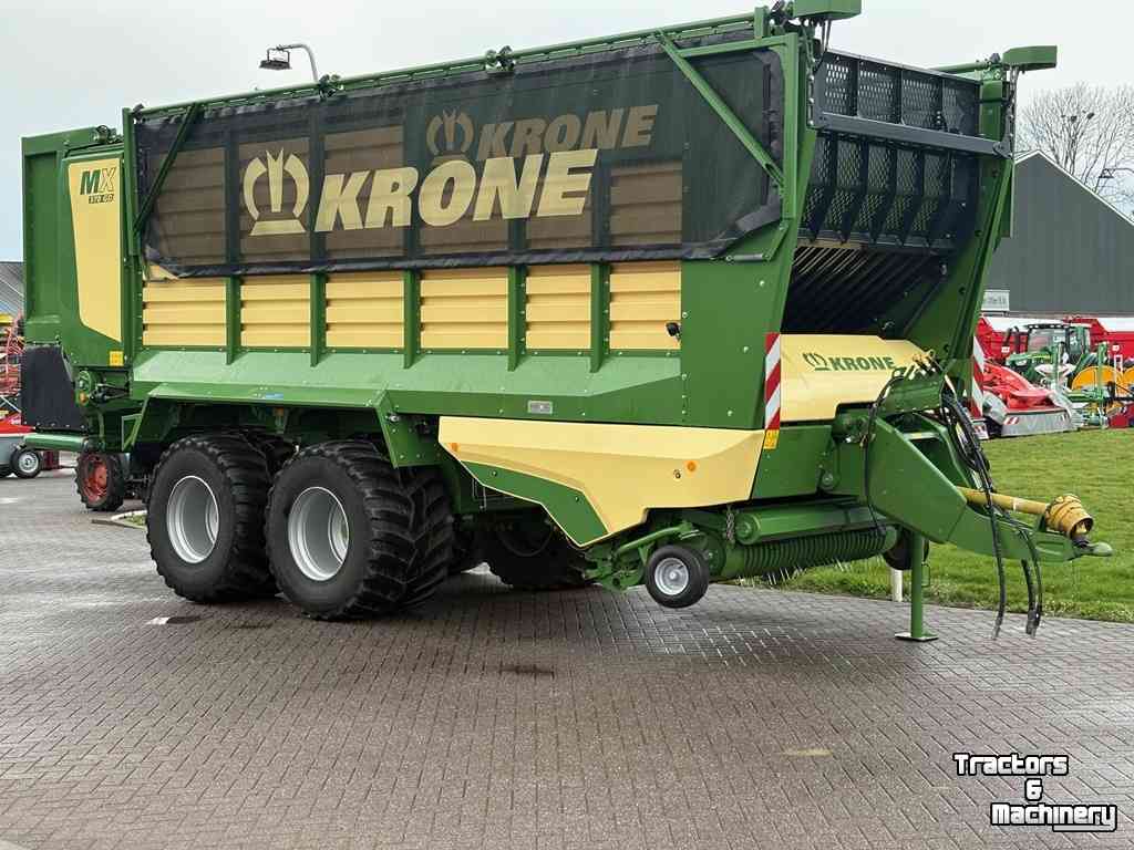 Self-loading wagon Krone MX 370 GD