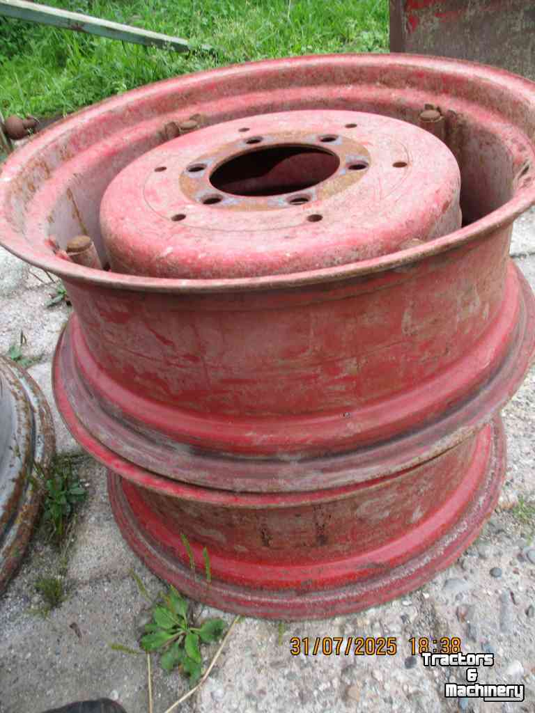 Wheels, Tyres, Rims & Dual spacers  9-24